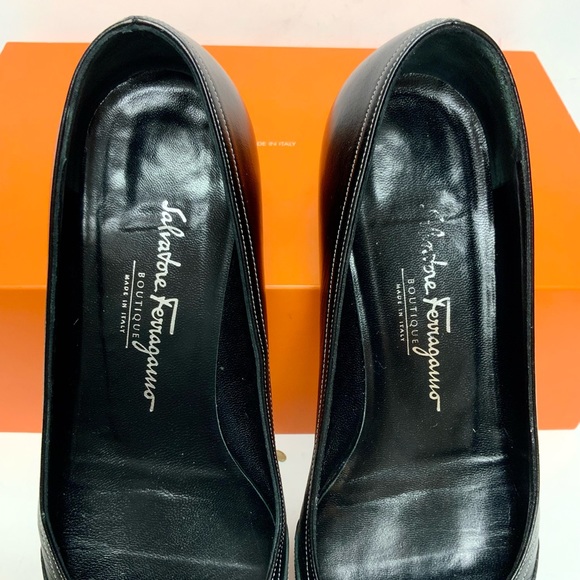 Ferragamo black calf and patent leather low heels 7.5 - Picture 8 of 13